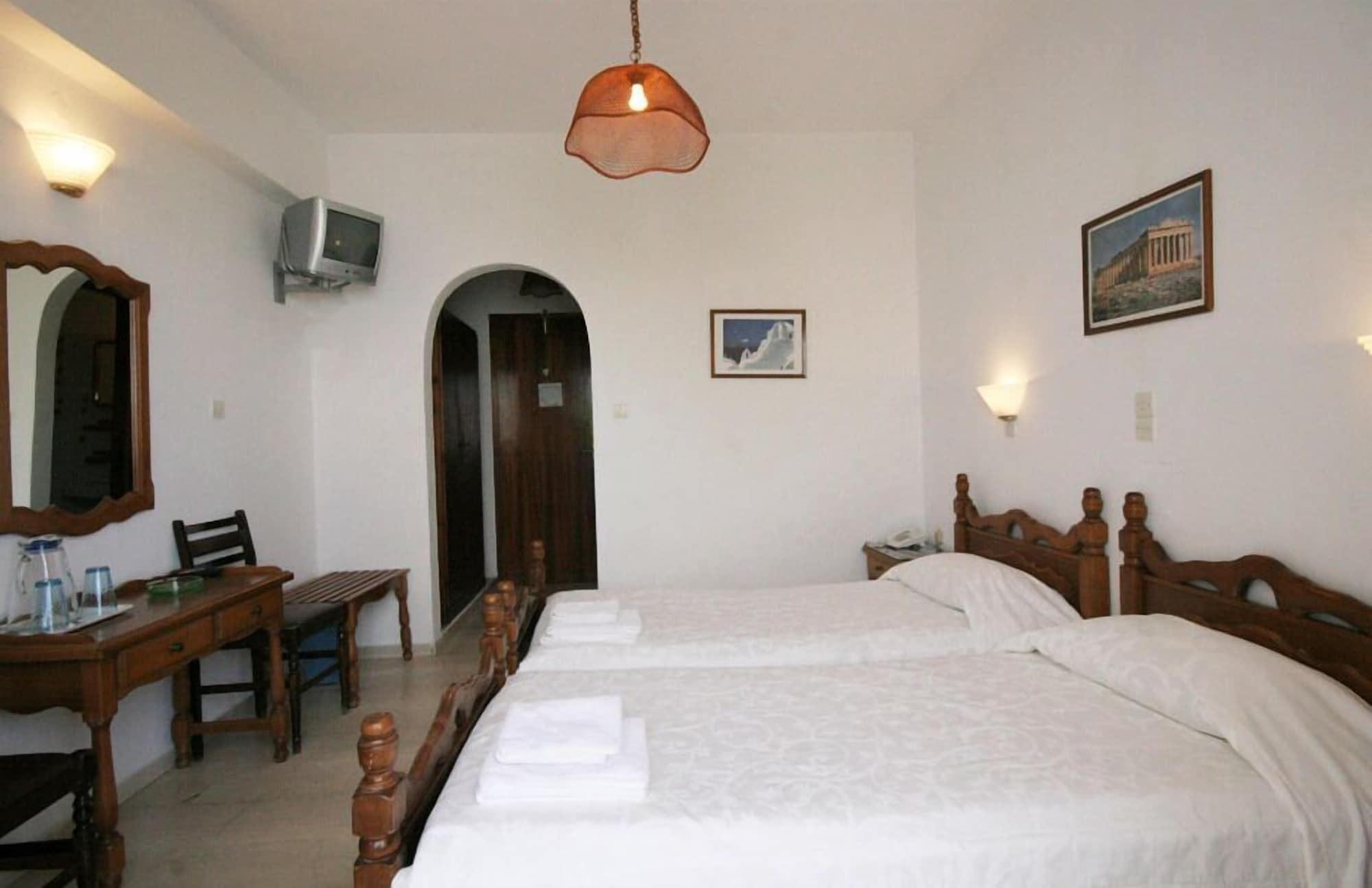 Atlantis Hotel Náoussa Extérieur photo