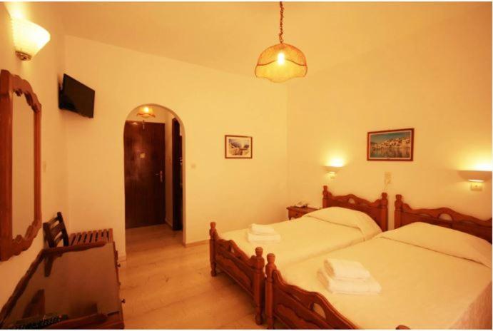 Atlantis Hotel Náoussa Extérieur photo